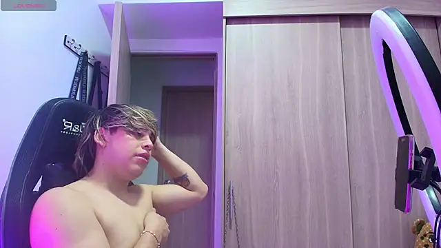 brunothompson3 online show from October 2025 01:39:02 AM