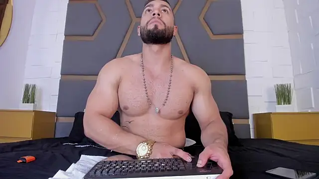 massimofiore  online show from September 2025 04:06:02 AM
