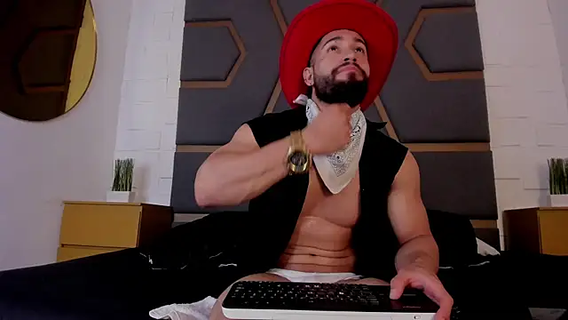 massimofiore  online show from November 2025 03:32:02 AM