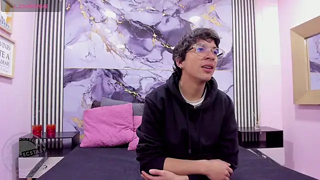 Desire Ecstasy online show from November 2025 01:14:02 PM