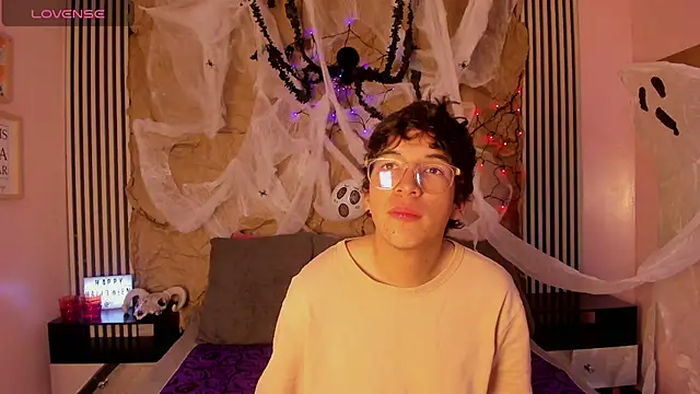 Desire Ecstasy online show from October 2025 01:21:02 PM