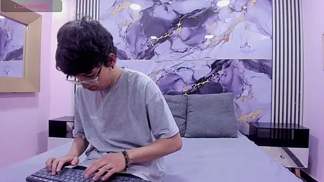 Desire Ecstasy online show from October 2025 01:32:01 PM