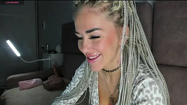 Snapshot of Kira_Key chatting on July 2026 11:09:01 AM Kira Key online show from July 2026 11:09:01 AM