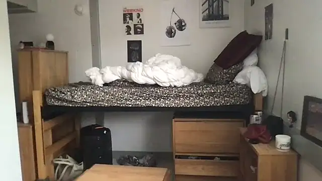 petitelatinateen online show from September 2025 07:16:01 PM