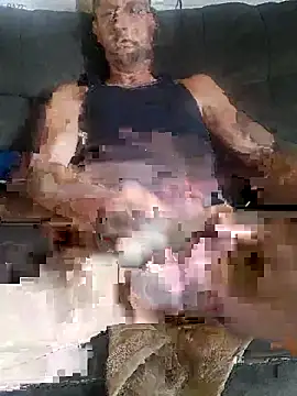 Snapshot of Solostroker39 chatting on November 2025 04:06:02 PM Solostroker39 online show from November 2025 04:06:02 PM