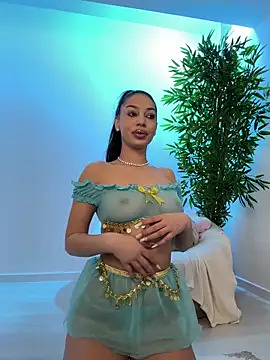 Bella Vixen  online show from February 2026 06:38:04 PM