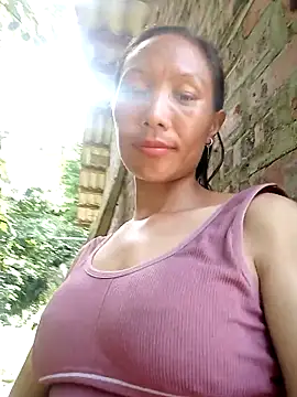 Snapshot of Lisa_pusy chatting on September 2025 05:03:01 AM Lisa pusy online show from September 2025 05:03:01 AM