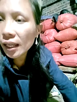 Lisa pusy online show from November 2025 09:21:02 AM