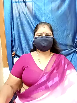 Snapshot of sushma26 chatting on September 2025 04:57:01 AM sushma26 online show from September 2025 04:57:01 AM