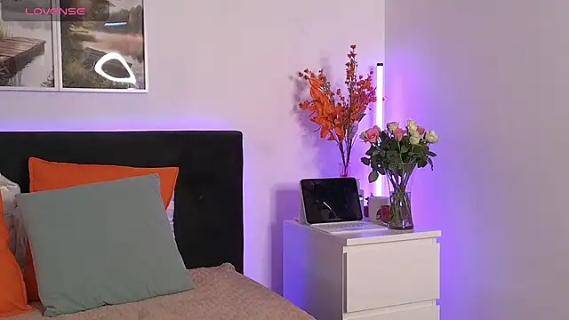 Sammy Peekss online show from November 2025 08:08:01 AM