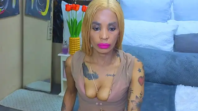 CaramelNatashaxx online show from September 2025 02:12:01 PM
