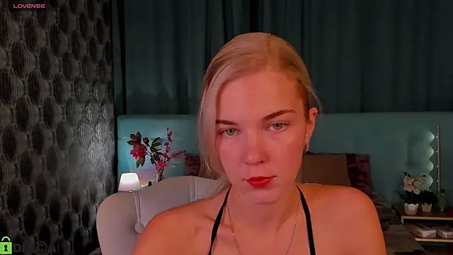Aurora Bennet online show from September 2025 12:33:01 AM