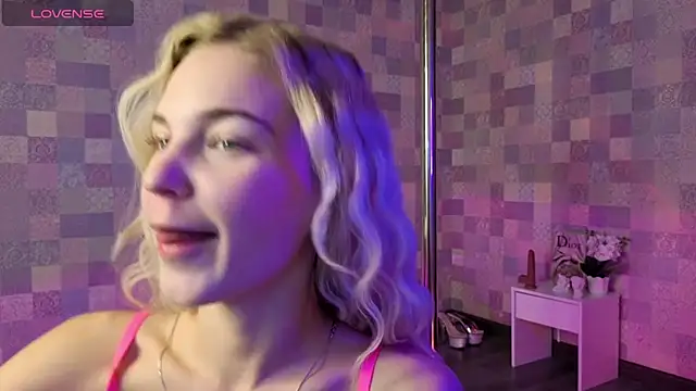 Aurora Bennet online show from November 2025 12:54:02 AM