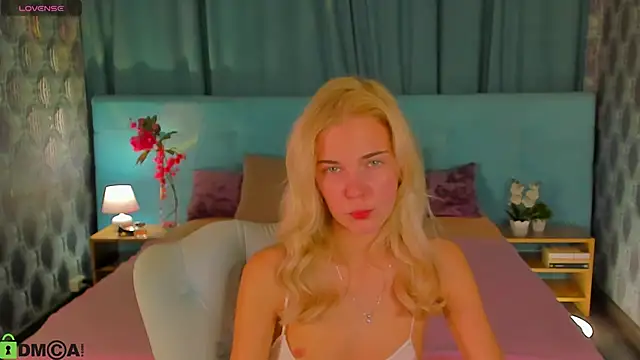 Aurora Bennet online show from September 2025 12:05:02 AM