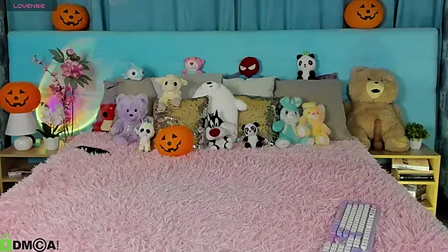 Aurora Bennet online show from October 2025 12:11:02 AM