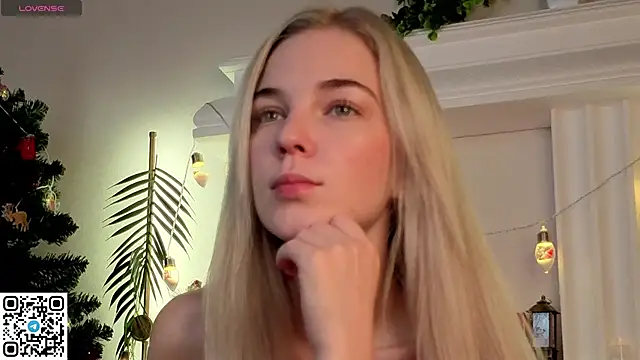 Aurora Bennet online show from December 2025 12:55:01 AM