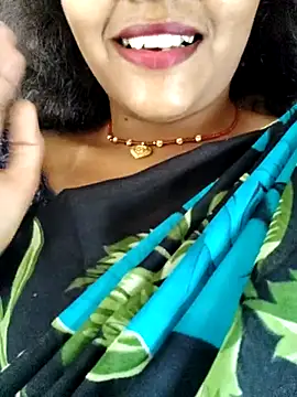AnanyaKapoor89 online show from October 2025 08:05:02 AM