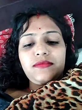 AnanyaKapoor89 online show from October 2025 10:39:01 AM