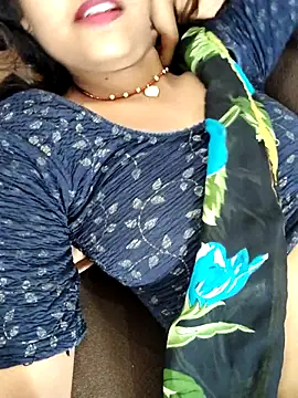 AnanyaKapoor89 online show from September 2025 06:18:02 AM