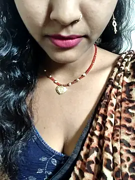 AnanyaKapoor89 online show from September 2025 05:50:01 AM