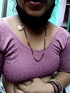 Snapshot of Isha_Gulati chatting on September 2025 01:09:01 AM Isha Gulati online show from September 2025 01:09:01 AM