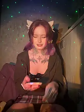 n1ghtcloud online show from October 2025 01:18:01 AM