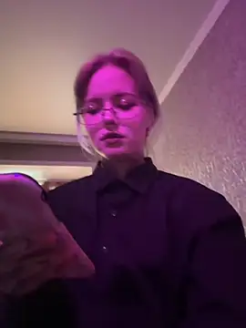 n1ghtcloud online show from September 2025 10:44:01 AM