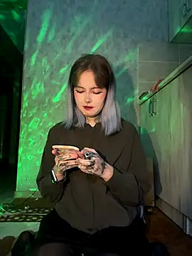 n1ghtcloud online show from September 2025 09:10:01 PM