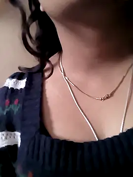 queenbuggi online show from February 2026 08:26:02 AM