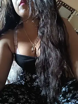 queenbuggi online show from May 2026 09:04:01 AM