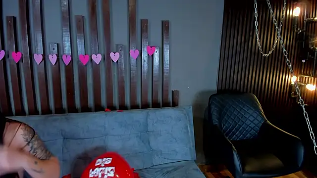 kloe bella online show from February 2026 01:00:01 PM