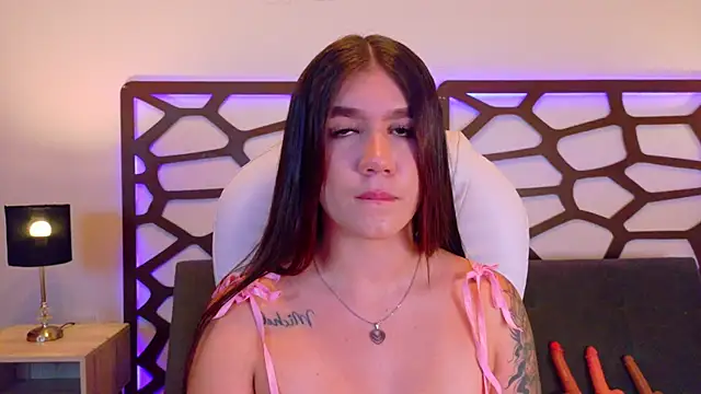 kloe bella online show from November 2025 01:14:02 PM