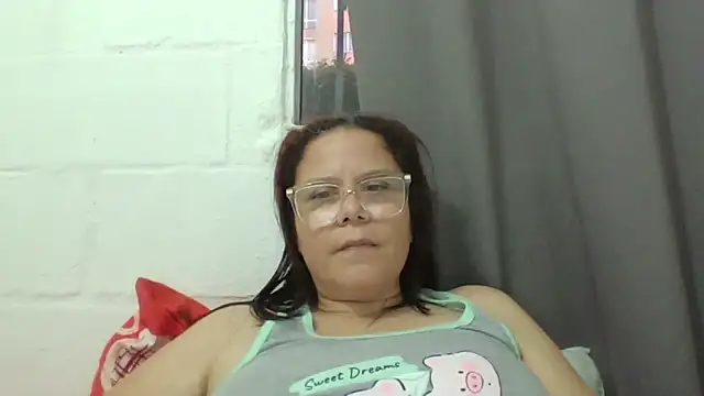 latinamaster online show from October 2025 10:44:01 PM