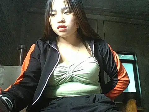 Snapshot of Lee_coope chatting on September 2025 03:35:02 AM Lee coope online show from September 2025 03:35:02 AM
