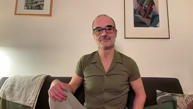 Milkywaymen online show from March 2026 08:45:02 PM