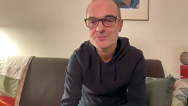 Milkywaymen online show from November 2025 09:15:02 PM