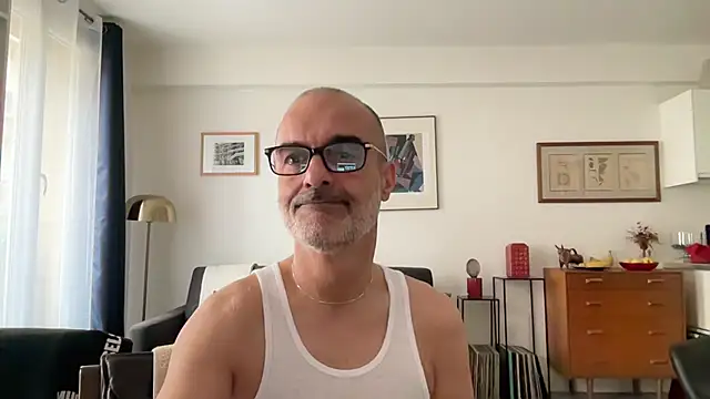 Milkywaymen online show from May 2026 11:44:01 AM