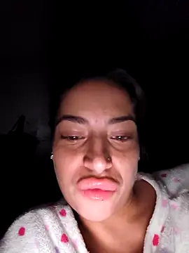 Eli9090 online show from October 2025 12:22:02 AM