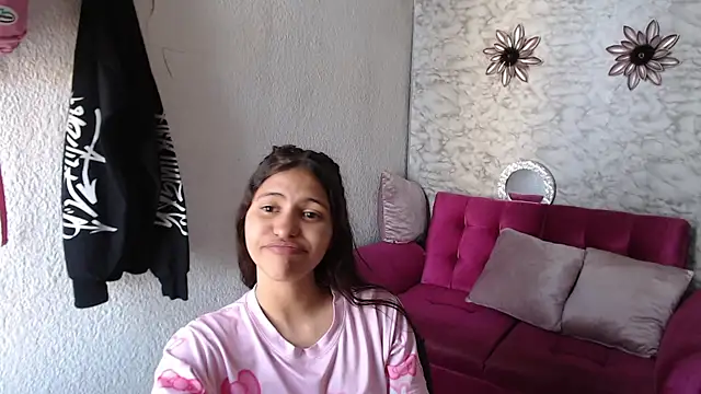 Evagirl69 online show from April 2026 08:57:02 PM