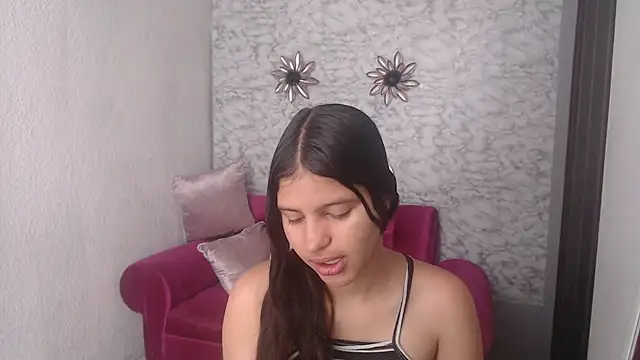 Snapshot of Evagirl69 chatting on October 2025 12:18:01 PM Evagirl69 online show from October 2025 12:18:01 PM