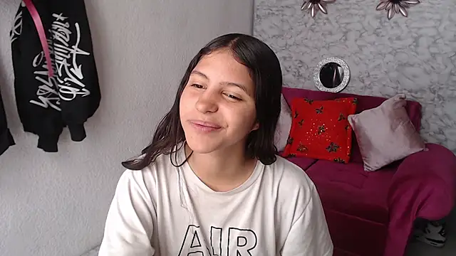 Evagirl69 online show from December 2025 06:25:01 PM