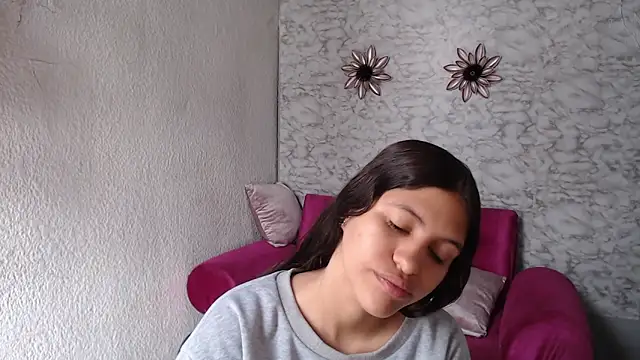 Evagirl69 online show from April 2026 12:22:02 PM