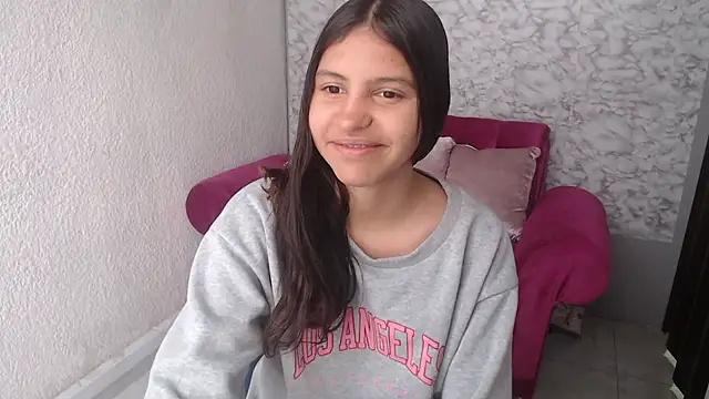 Snapshot of Evagirl69 chatting on September 2025 06:17:01 PM Evagirl69 online show from September 2025 06:17:01 PM