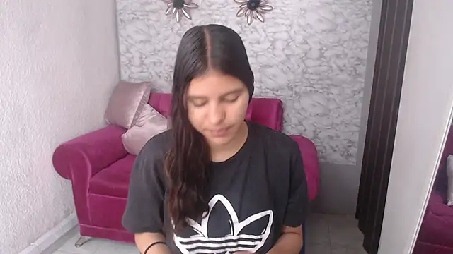 Snapshot of Evagirl69 chatting on September 2025 12:20:01 PM Evagirl69 online show from September 2025 12:20:01 PM