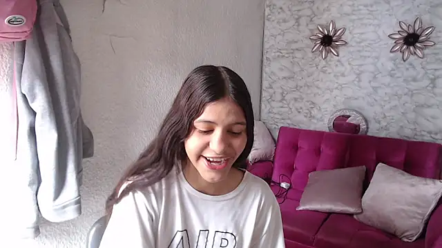 Evagirl69 online show from June 2026 12:32:01 PM