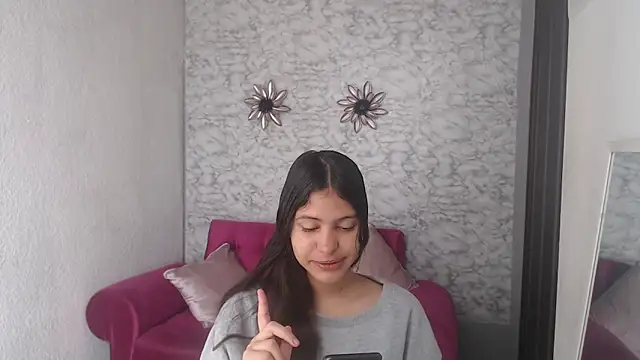 Snapshot of Evagirl69 chatting on October 2025 12:26:01 PM Evagirl69 online show from October 2025 12:26:01 PM