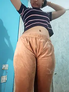 Snapshot of Nisha_cam12 chatting on November 2025 06:45:02 PM Nisha cam12 online show from November 2025 06:45:02 PM