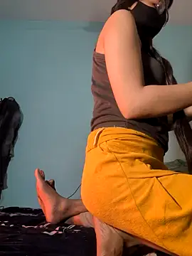 Alexa9k7 online show from February 2026 06:48:02 PM