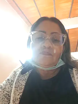 Vickysweeeettt online show from March 2026 01:06:01 AM