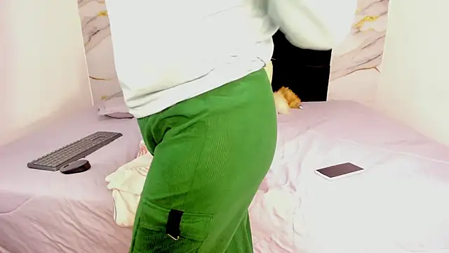 Vickysweeeettt online show from September 2025 07:42:01 PM